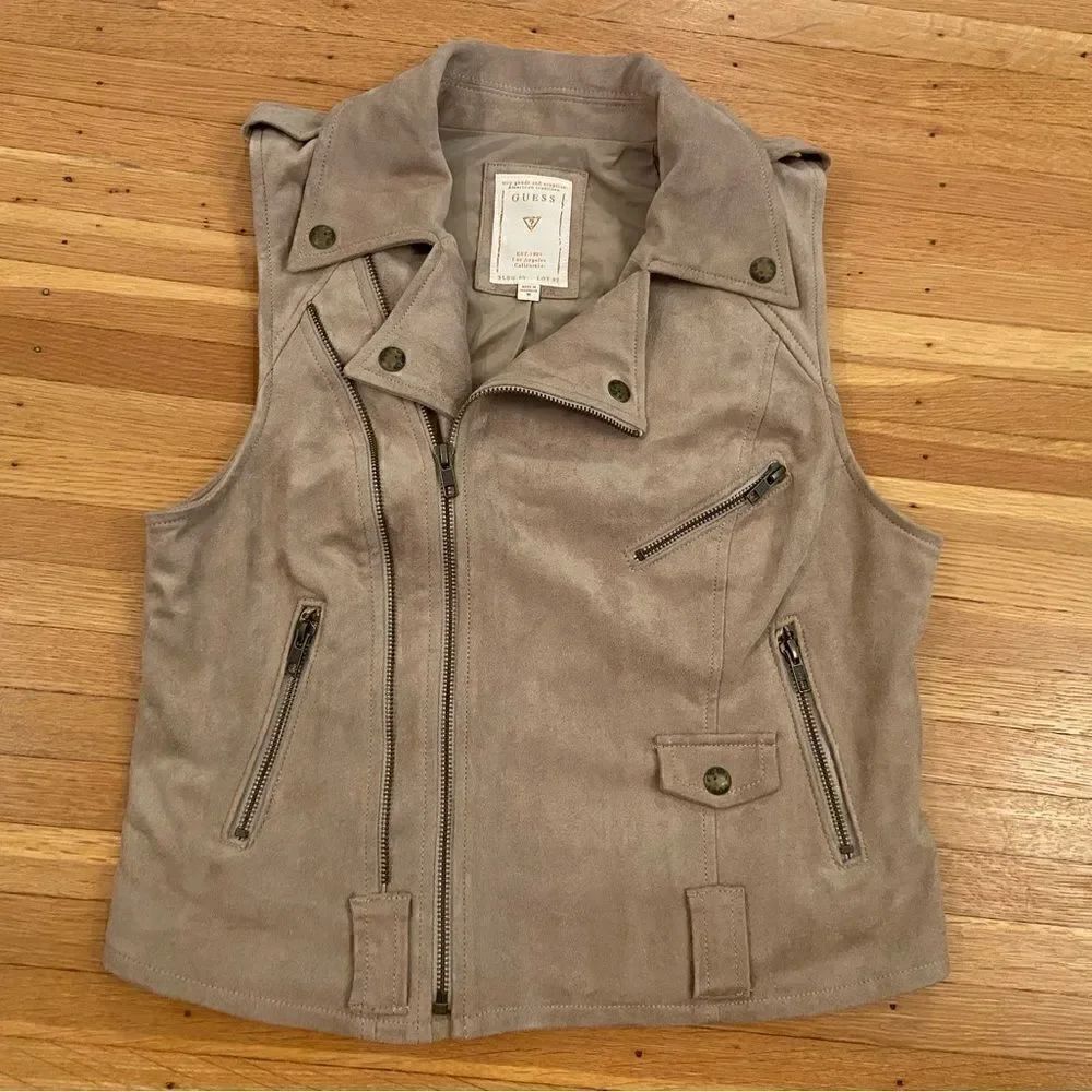 GUESS Fiona Warm Stone Sleeveless Faux-Suede Moto Vest